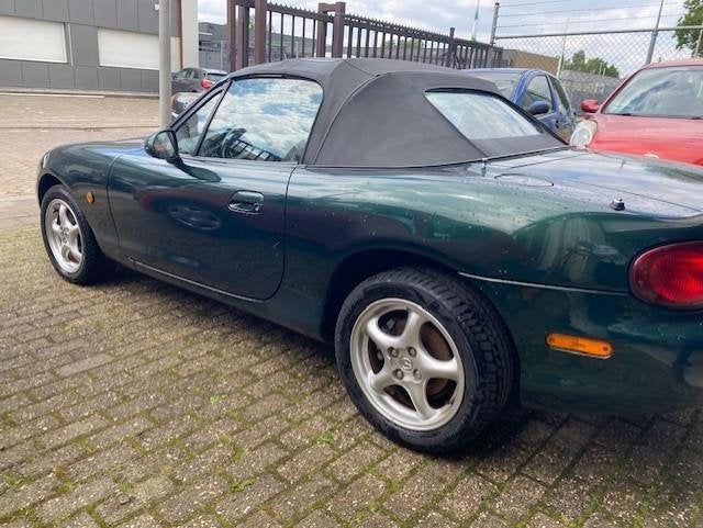 Mazda MX-5 1.6i Exclusive, Gebruikt, 4 cilinders, Cabriolet, 1010 kg