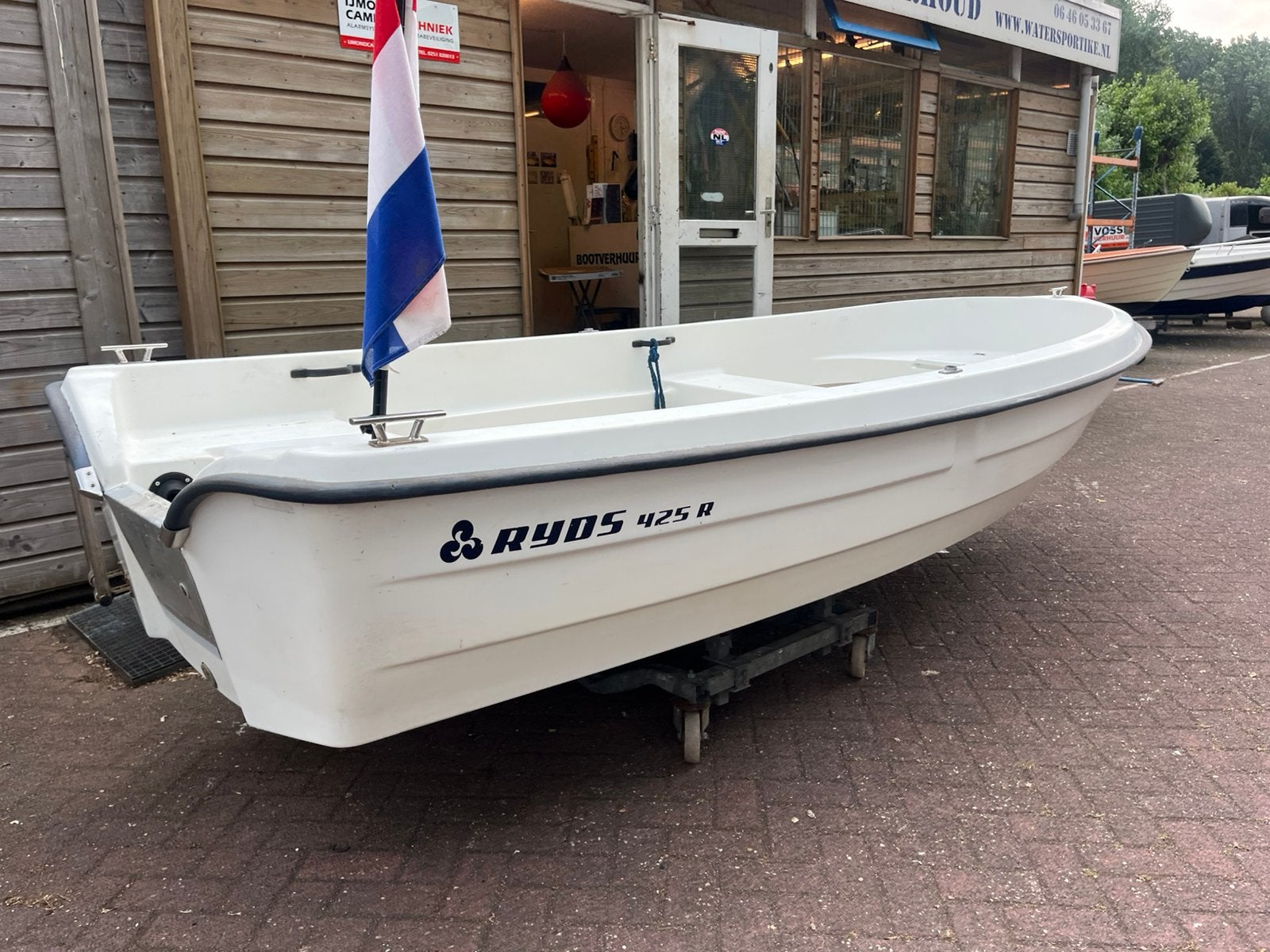 Een nette ryds 425 R polyester toer/visboot evt met motor, Watersport en Boten, Gebruikt, Tot 10 pk, Ophalen of Verzenden, Buitenboordmotor