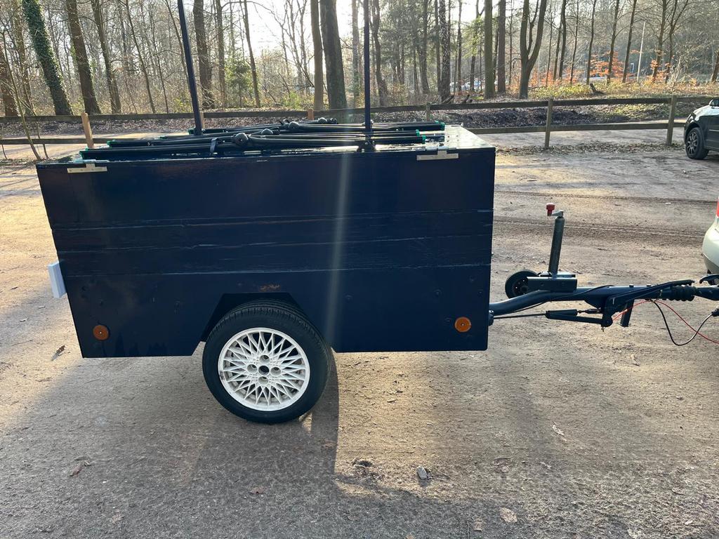 Grote Bagage Aanhanger met 4 Fietsendrager, Ophalen, Gebruikt