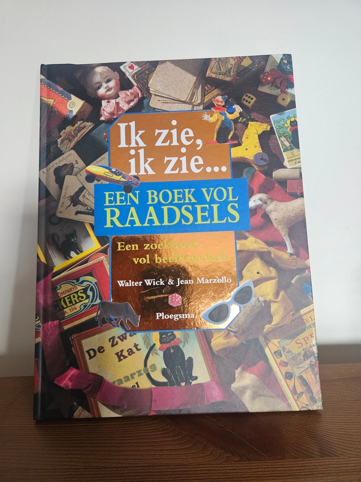 Ik zie, ik zie... Een boek vol raadsels - Zoekboek, Non-fictie, Jongen of Meisje, Ophalen of Verzenden, Zo goed als nieuw