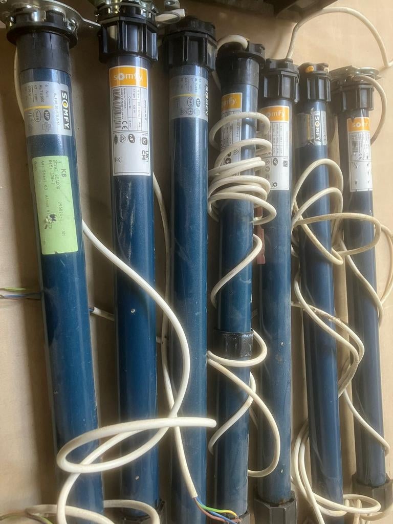 7x Somfy rts motoren + veren, Doe-het-zelf en Verbouw, Rolluiken, Ophalen, Wit