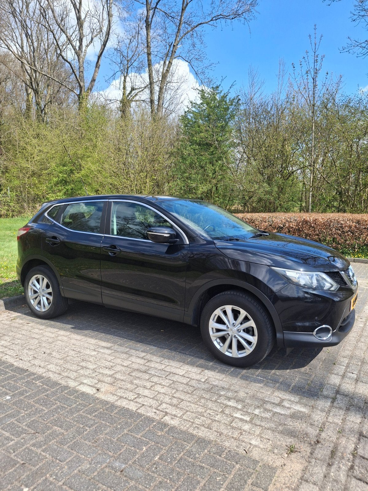 Nissan Qashqai 1.2 Dig-t 85KW 2WD 2014 Zwart, Auto's, Voorwielaandrijving, 4 cilinders, Zwart, Origineel Nederlands