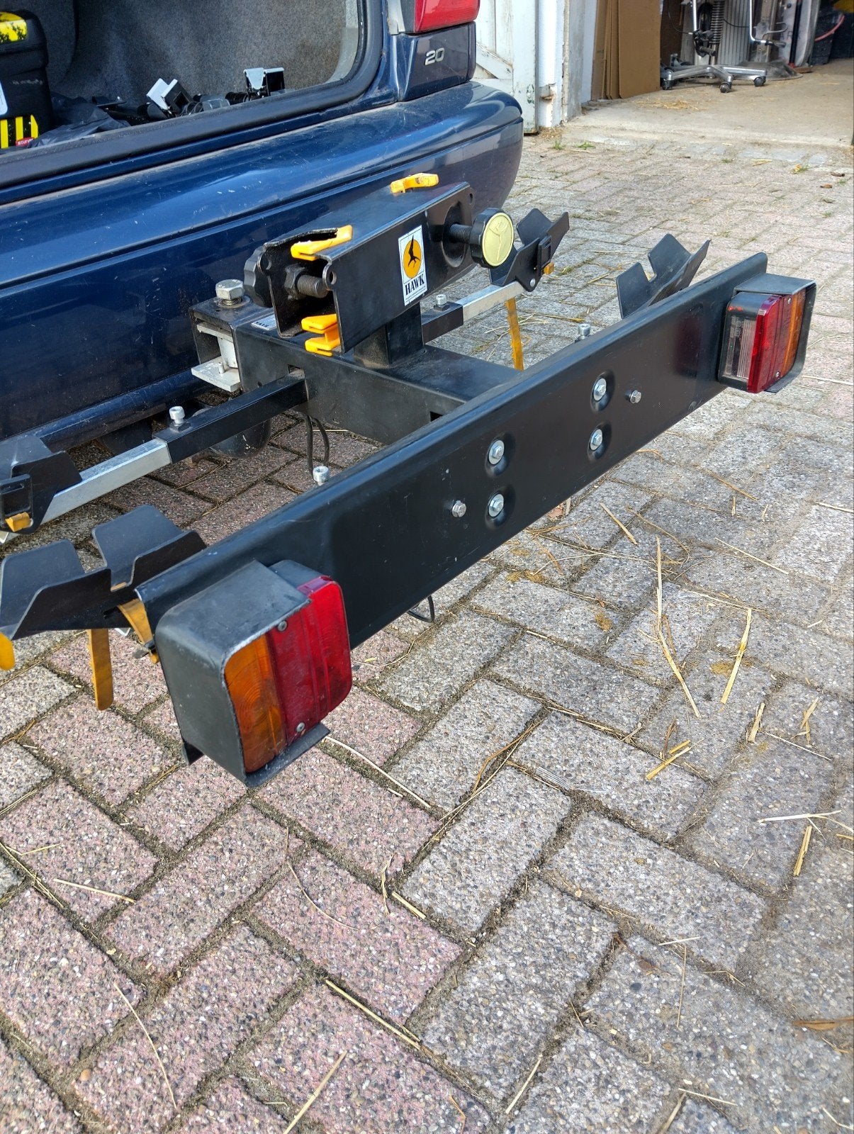 Te koop: fietsendrager voor op de auto, geschikt voor het ve, Ophalen of Verzenden, Trekhaakdrager