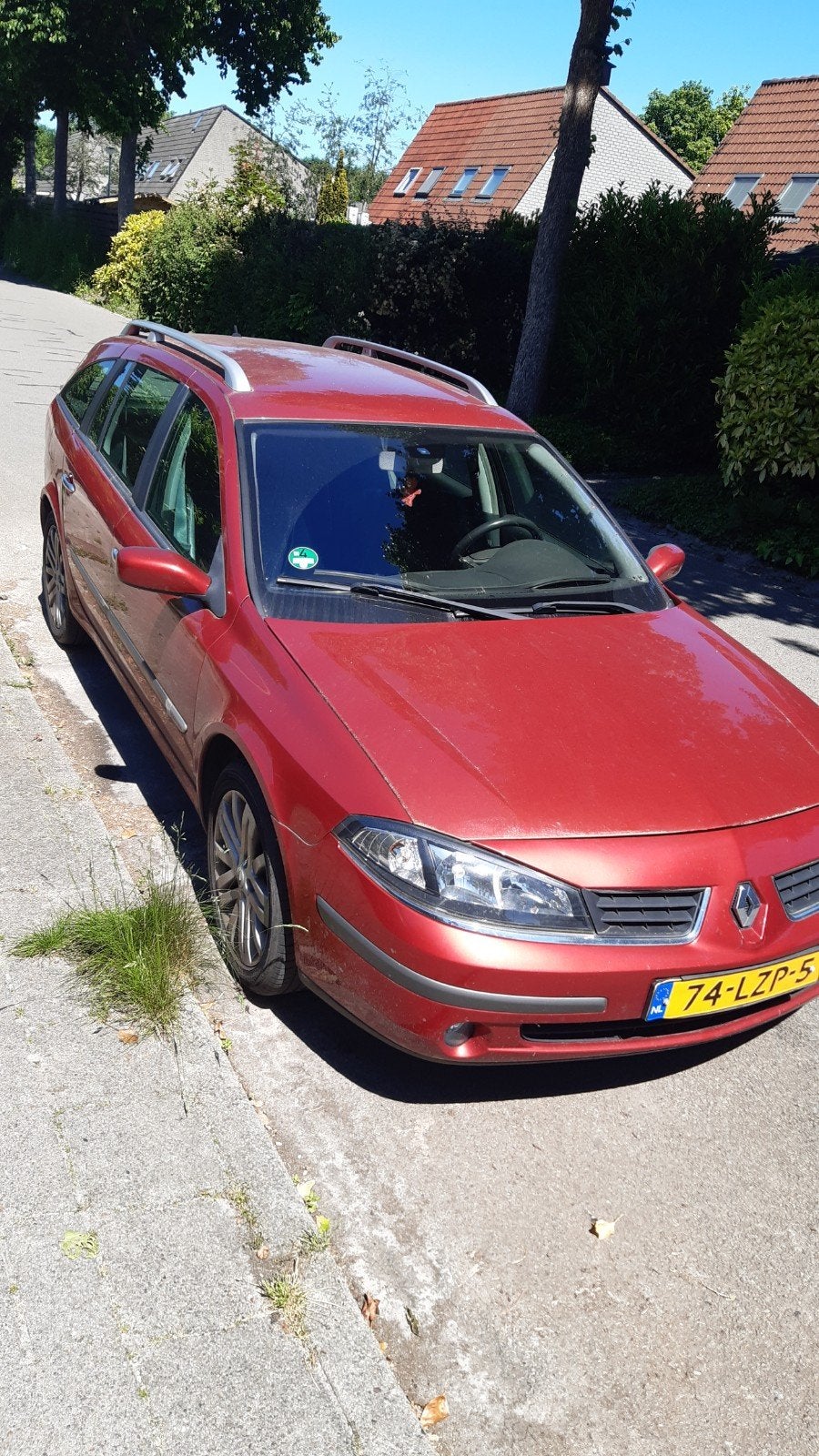 Renault Laguna 2005 Rood, 1325 kg, Stationwagon, 650 kg, Particulier
