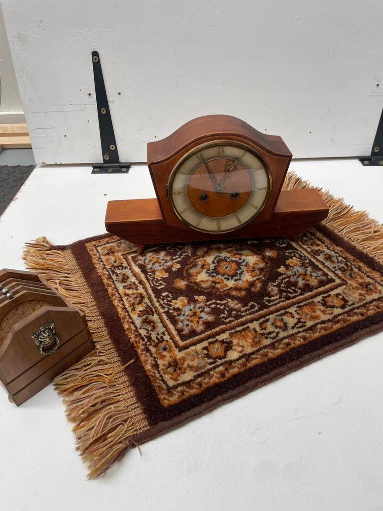 Juba Tambour mantelklok / tafelklok met kleedje, Antiek en Kunst, Antiek | Klokken, Ophalen of Verzenden