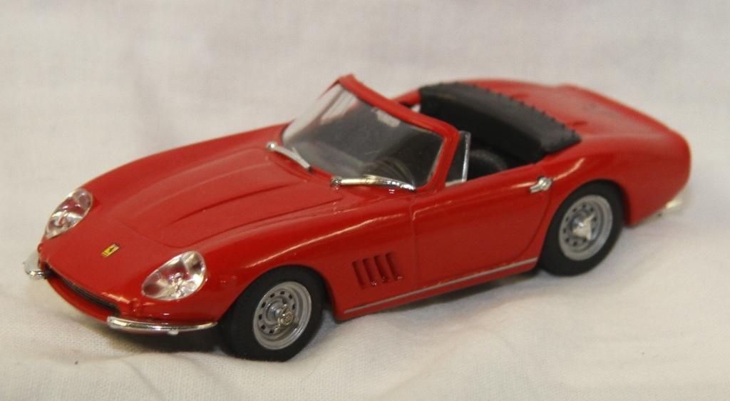 Box Ferrari GTB 275 spyder vitrine model geen doos, Ophalen of Verzenden, Zo goed als nieuw, Auto, Overige merken
