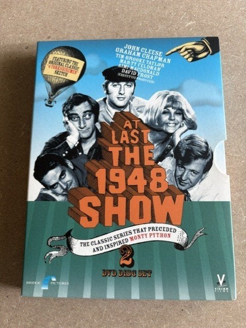1948 show / Monty Python, Alle leeftijden, Verzenden, Zo goed als nieuw, Britse komedie