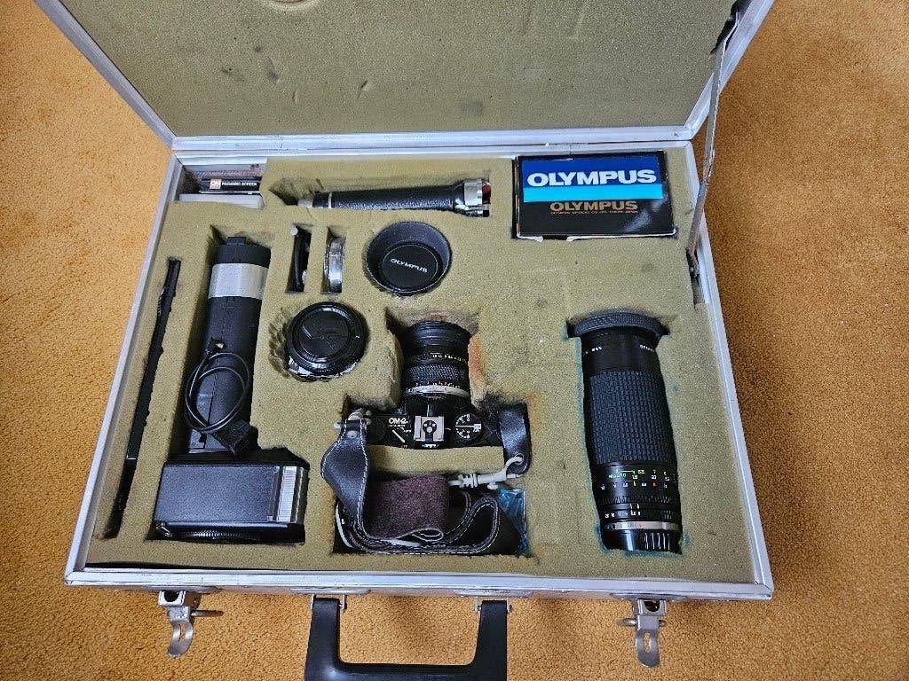 OLYMPUS OM-2N zwart met 1.4-50 mm en 3.5-28mm Olympus lenzen, Ophalen of Verzenden, Gebruikt, Spiegelreflex, Olympus