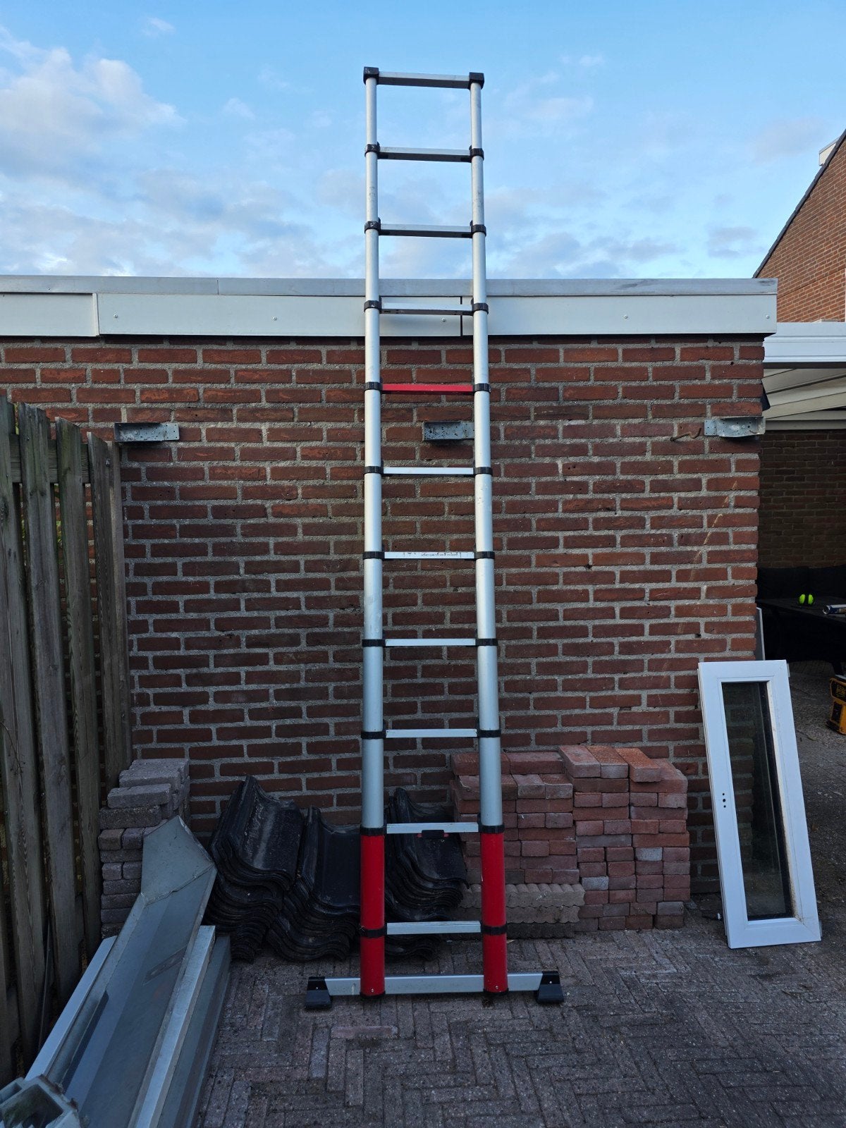 Altrex Smart Up Telescopische Ladder 1x11 - 3.20m, Doe-het-zelf en Verbouw, Ladders en Trappen, Ophalen, Gebruikt, Ladder, Opvouwbaar of Inschuifbaar