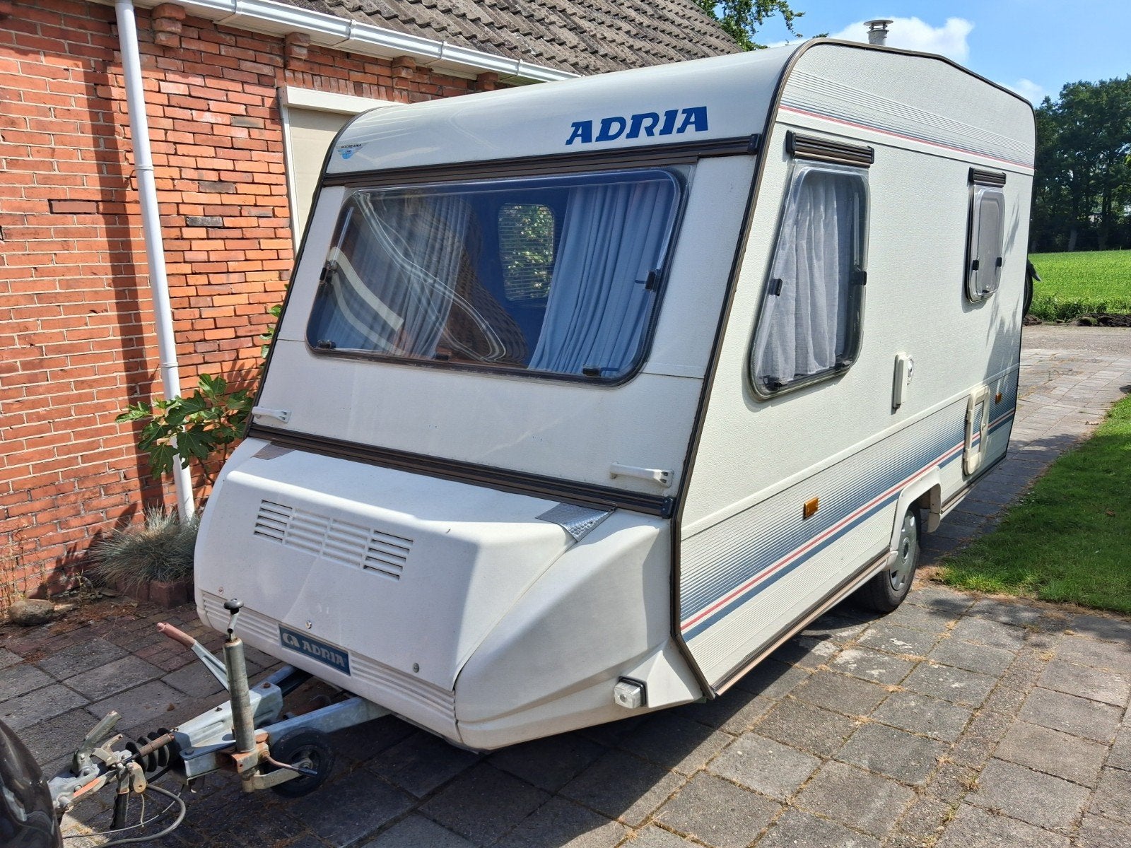 Adria optima 4270td 1991 4 pers. Stapelbed, Dwars-stapelbed, Particulier, 4 tot 5 meter, 500 - 750 kg