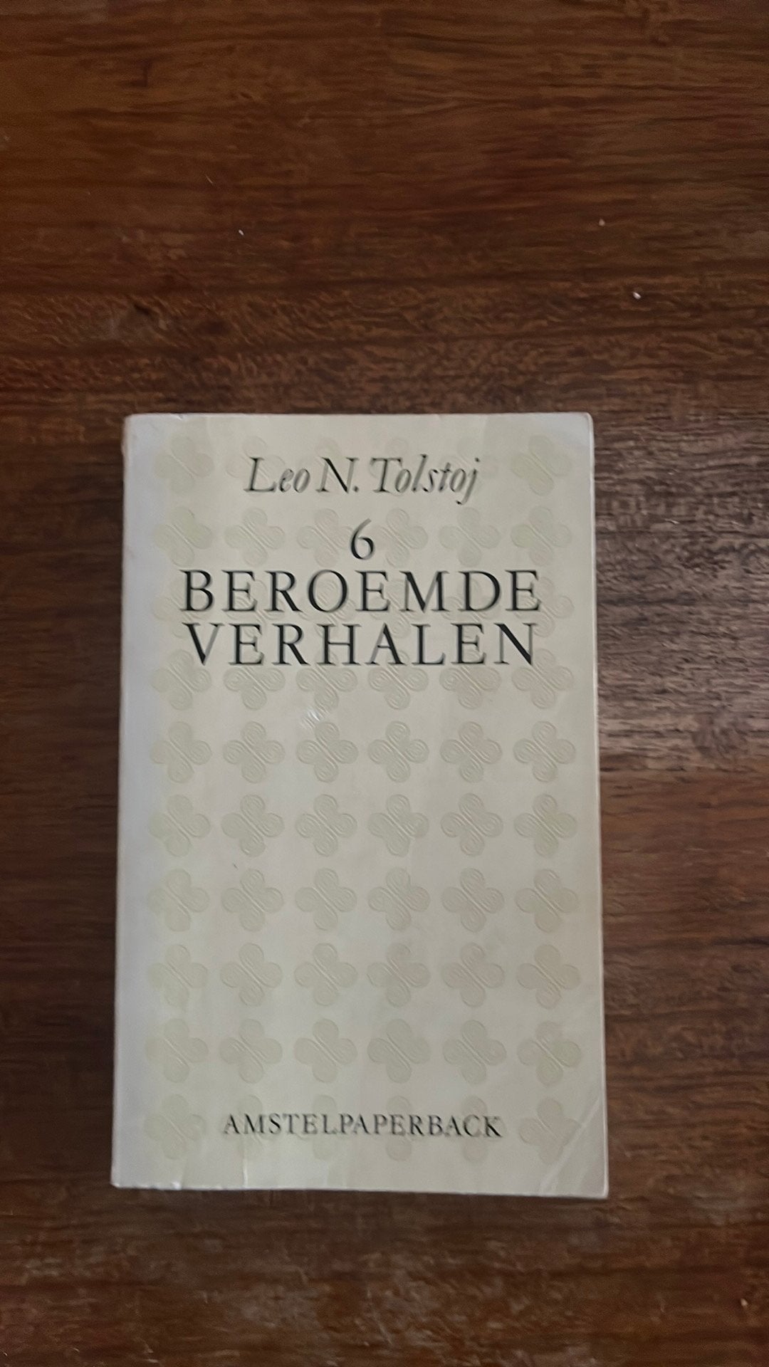 Lev tolstoj - 6 beroemde verhalen, Ophalen of Verzenden, Zo goed als nieuw