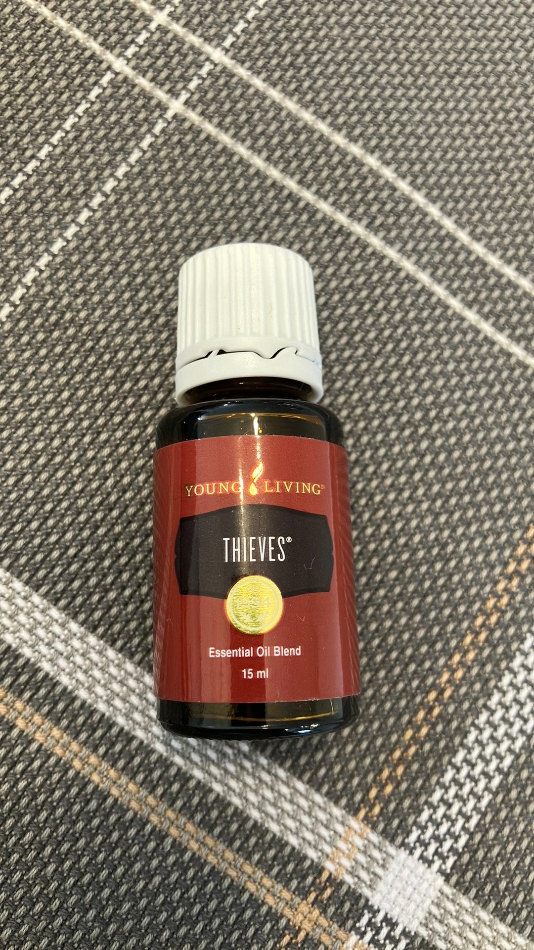 Young Living essentiële olie Thieves 15ml, Sport en Fitness, Ophalen of Verzenden, Nieuw, Aroma