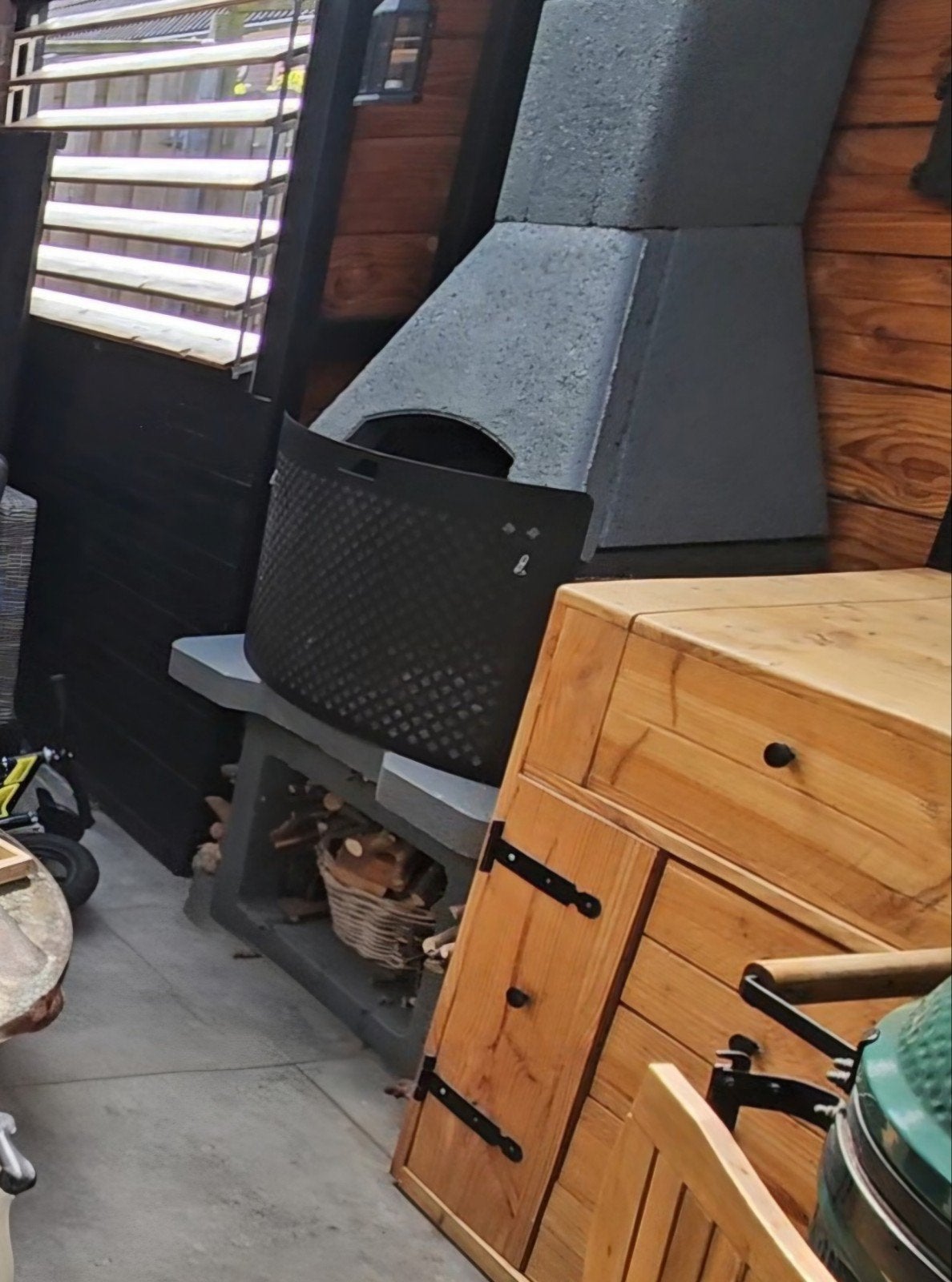 Gratis tuinhaard beton met bbq rooster, Tuin en Terras, Ophalen, Gebruikt