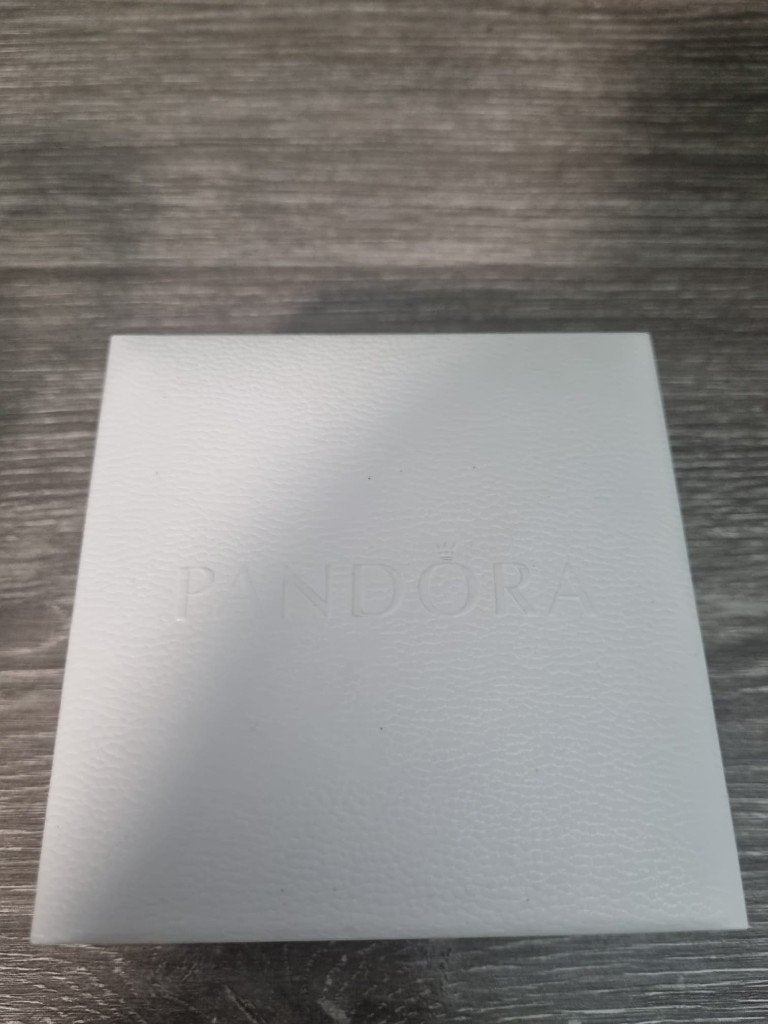 Pandora zilveren bangle met 6 roségouden bedels, Ophalen of Verzenden, Zo goed als nieuw, Met bedels of kralen, Zilver