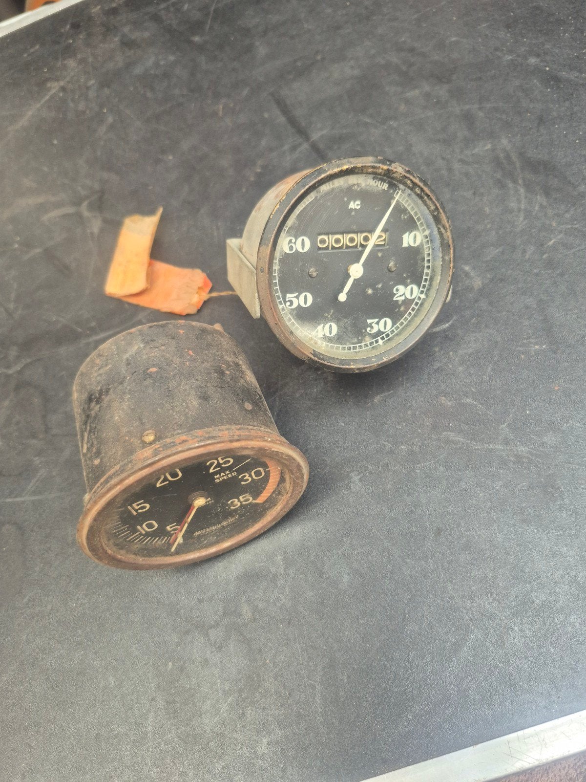 Oldtimer toerenteller en miles teller deze is nos, Ophalen of Verzenden