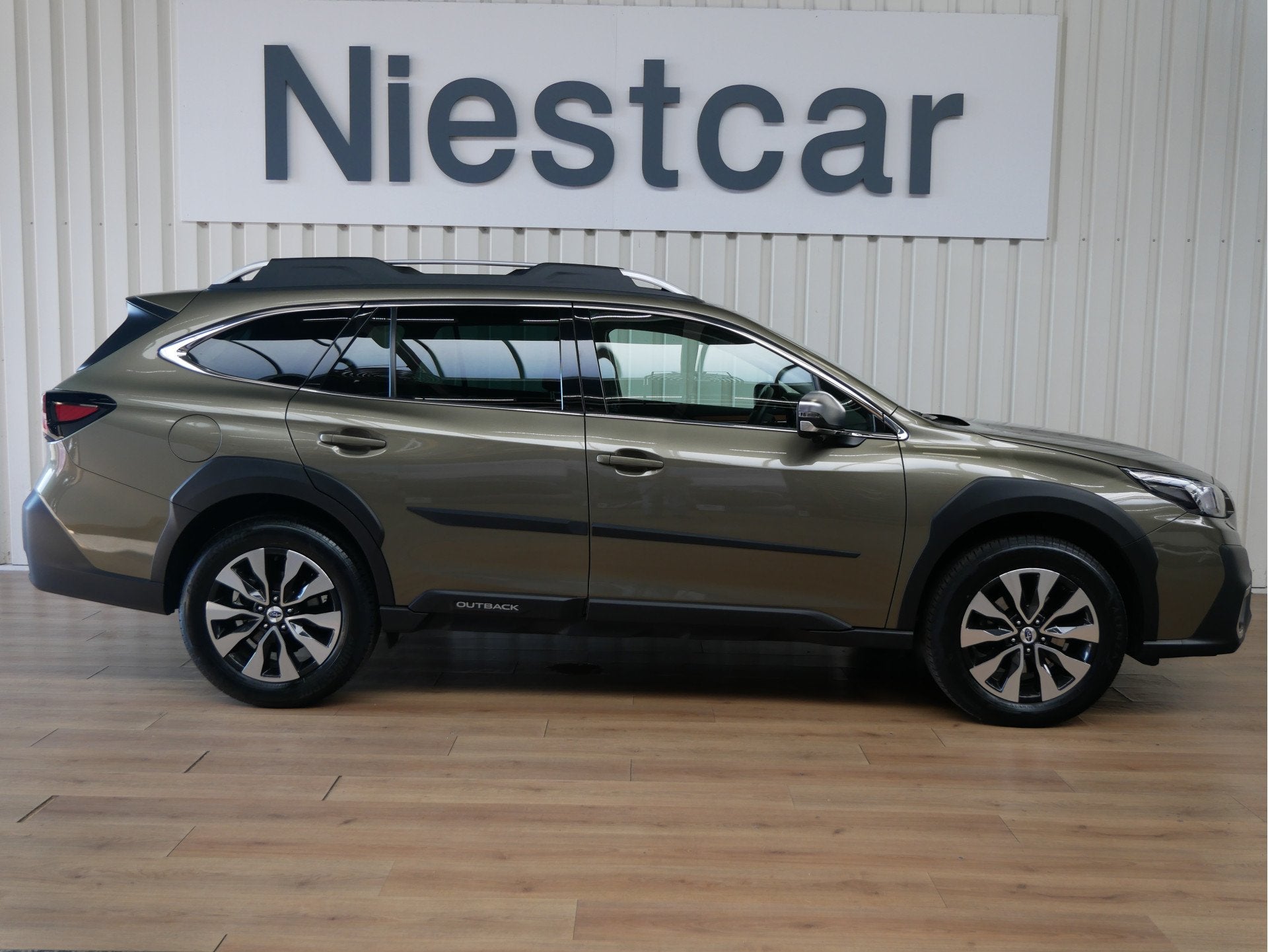 Subaru Outback 2.5i Premium (bj 2024, automaat), Auto's, Gebruikt, Euro 6, 4 cilinders, 2498 cc
