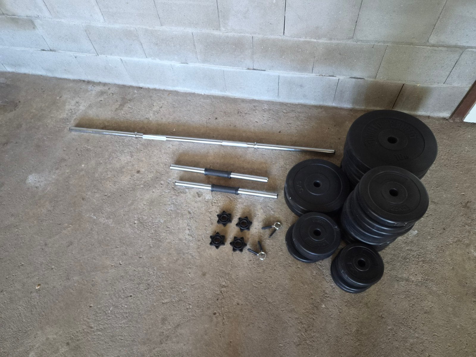 Halterstang, dumbells, halterschijven, Ophalen of Verzenden, Zo goed als nieuw, Benen, Halterset