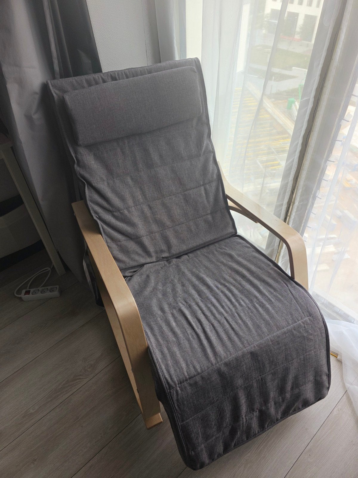 Comfortabele schommelstoel met kussen - Relaxstoel, Ophalen, Gebruikt, 100 tot 125 cm, 50 tot 75 cm