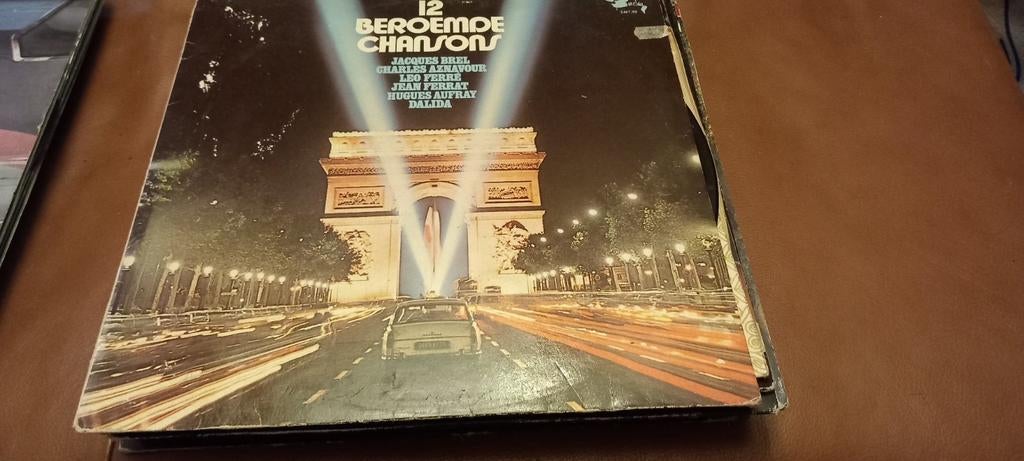 12 Beroemde Chansons LP - Jacques Brel, Aznavour e.a., Cd's en Dvd's, Cd's | Franstalig, Gebruikt, Ophalen of Verzenden