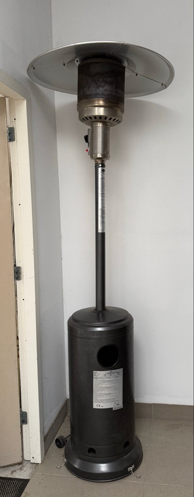 Outtrade Terrasverwarmer op Gas - Gebruikt, Ophalen, Gebruikt, Gas, Vloer