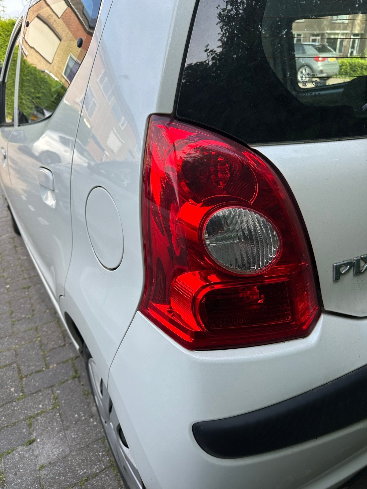 Nissan Pixo 1.0 50KW 5D 2009 Wit, Auto's, Nissan, Voorwielaandrijving, 200 kg, 4 stoelen, Origineel Nederlands
