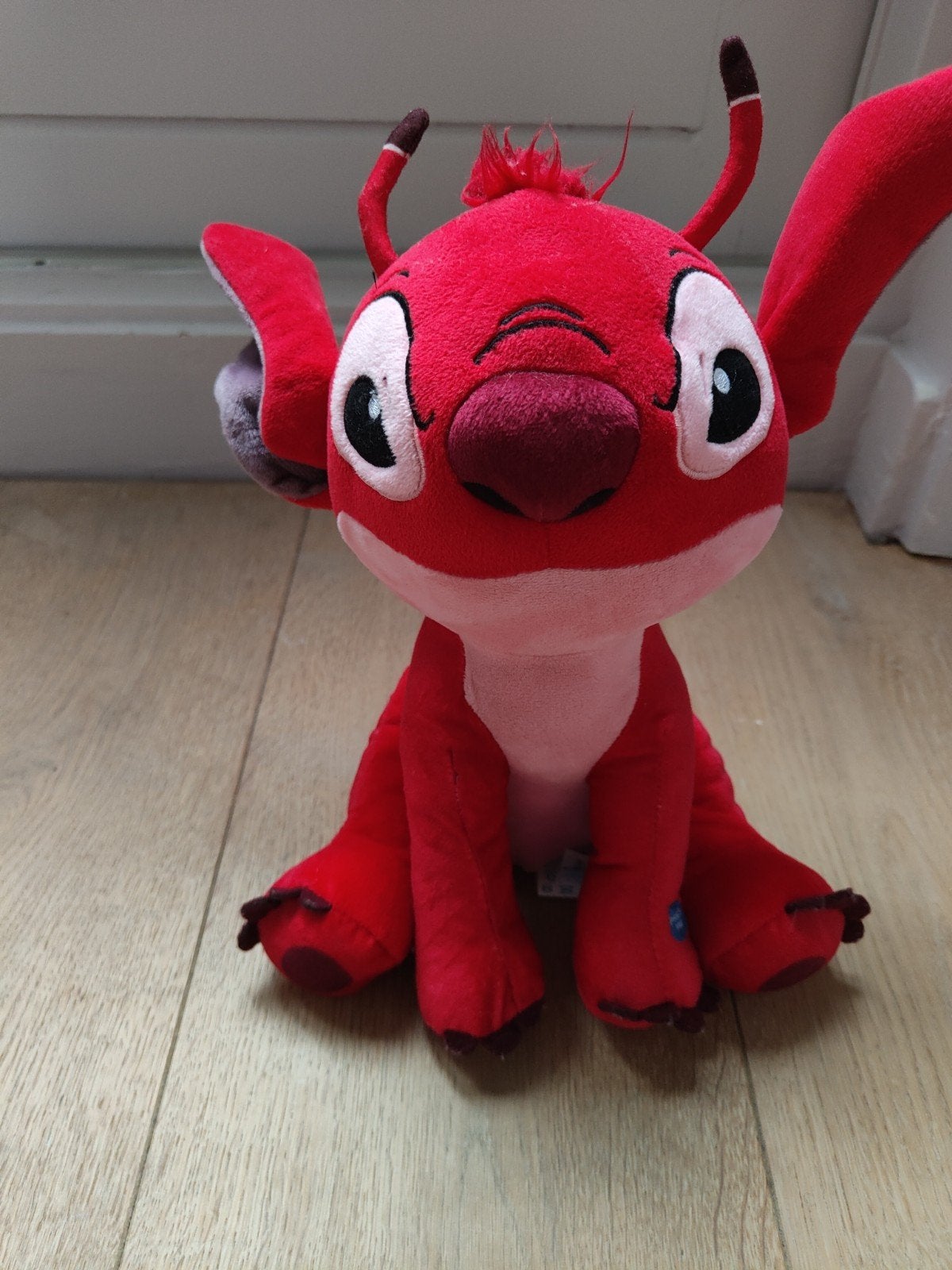 Disney Stitch knuffel rood - met geluid, Disney, Overige typen, Met geluid, Ophalen of Verzenden