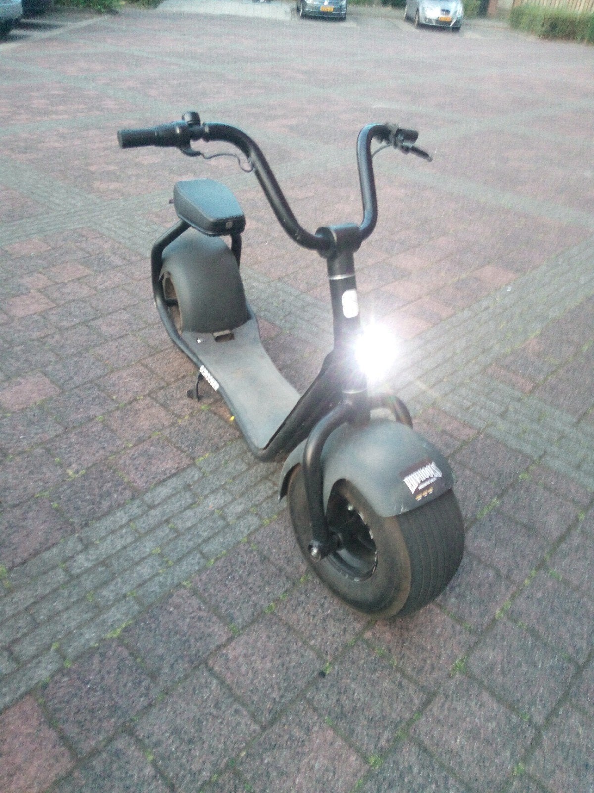 Scrooser E-scooter met extra accu, Ophalen, Zo goed als nieuw, Scrooser