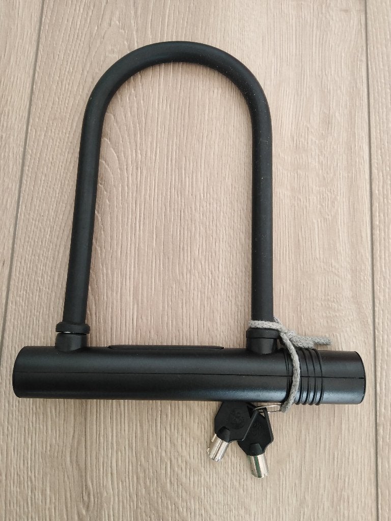fiets slot en pomp, Fietsen en Brommers, Fietsaccessoires | Fietssloten, Ophalen, Nieuw, Beugelslot