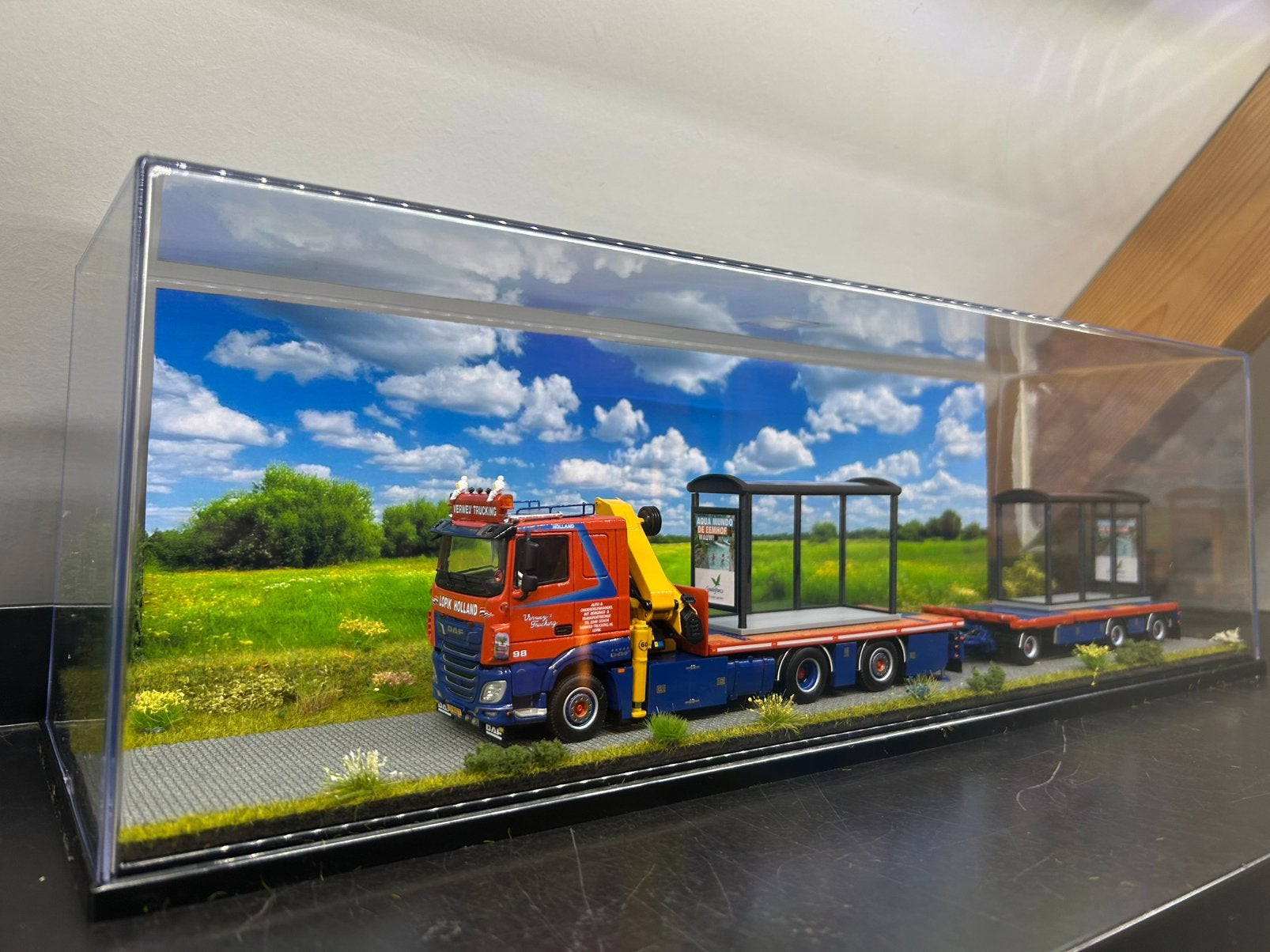 Stolp vitrine met diorama, Ophalen of Verzenden, Nieuw, Overige typen, Overige merken
