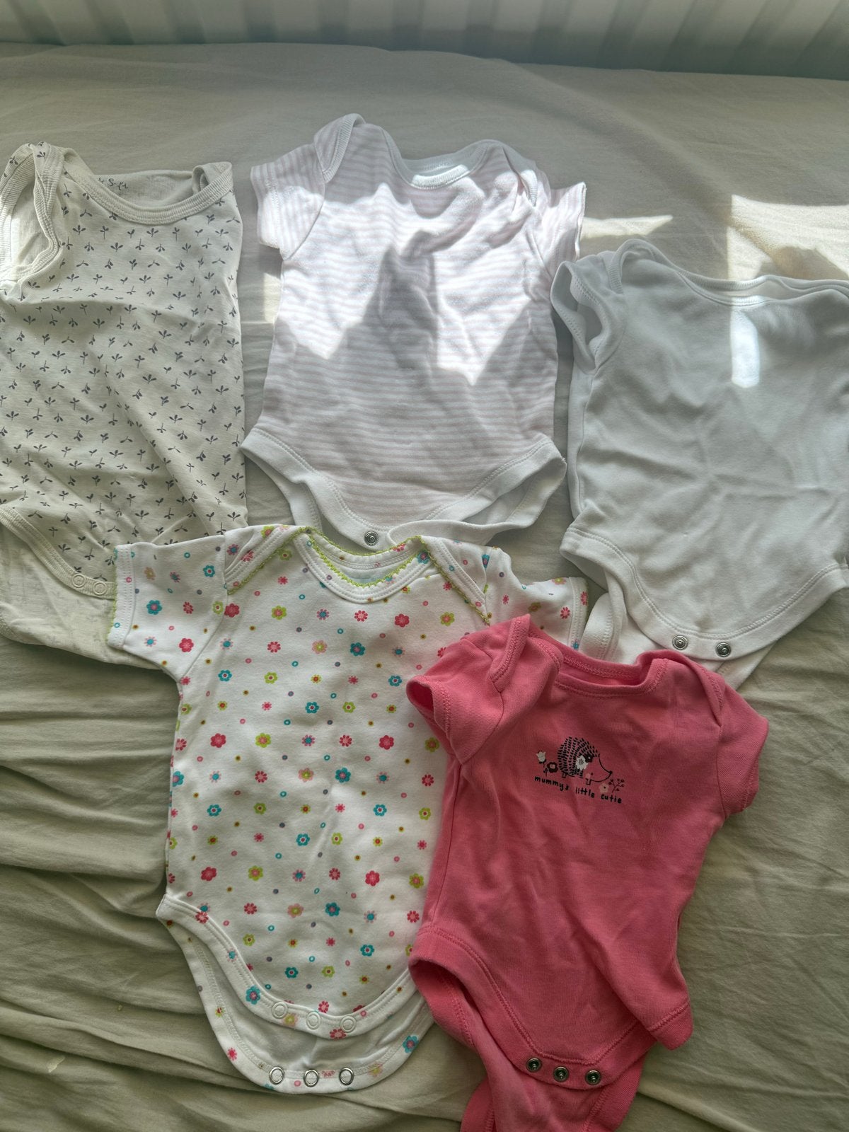 Grote partij babykleding: rompers, pakjes, broekjes en meer, Kinderen en Baby's, Babykleding | Baby-kledingpakketten, Ophalen of Verzenden