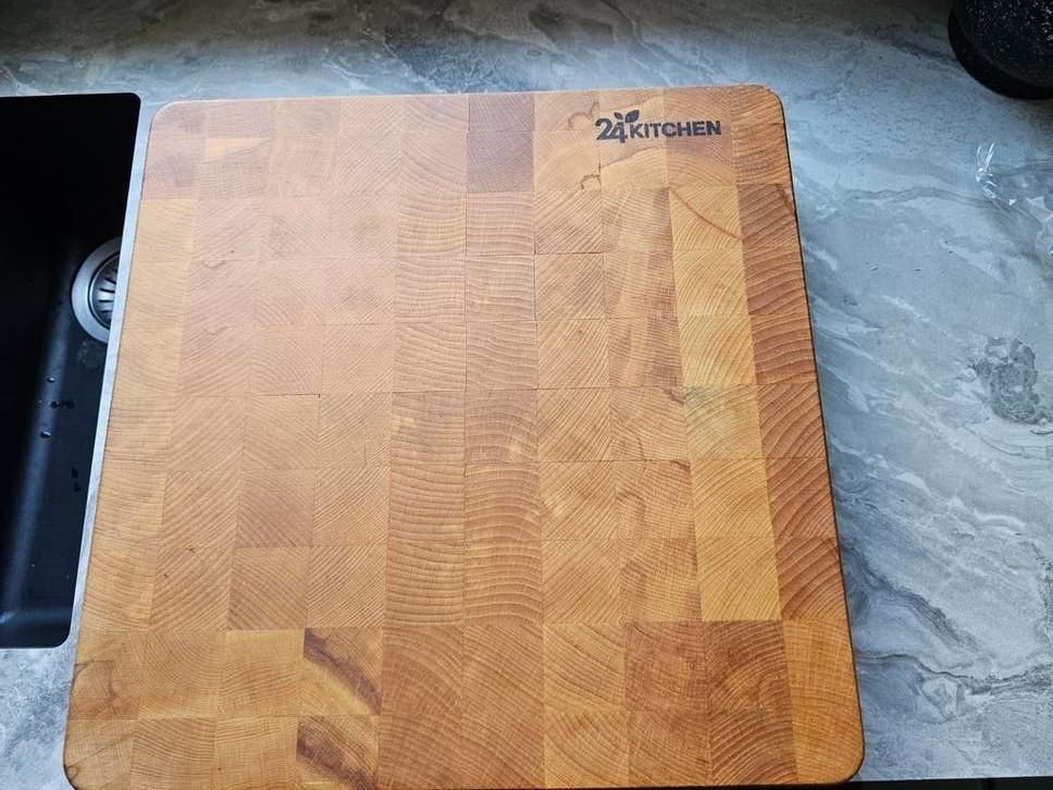TE KOOP: Hakblok 24 Kitchen, 40x40x8 cm, ZGAN, Ophalen, Gebruikt, Hout, Snij-/serveerplank