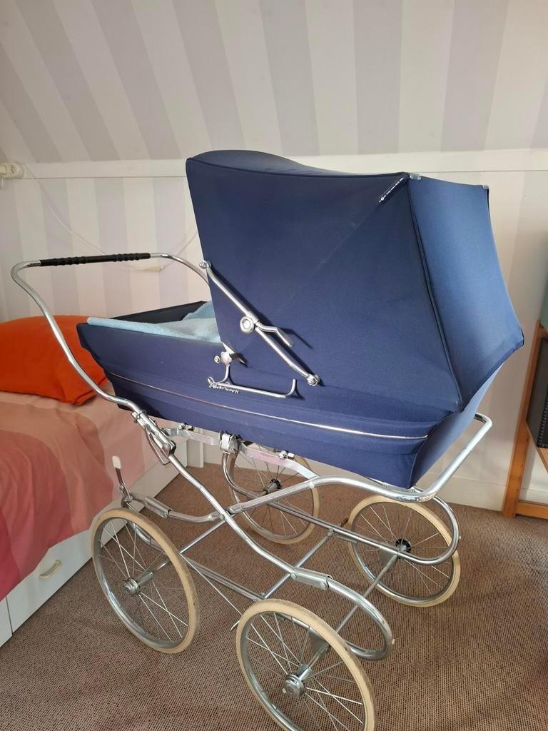 Silver Cross donkerblauw kinderwagen retro a la Kate, Gebruikt, Met reiswieg, Ophalen, Kinderwagen
