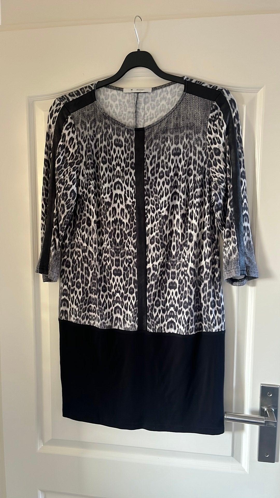 Monari longsleeve L zwart met grijs, Kleding | Dames, Ophalen of Verzenden, Nieuw, Maat 42/44 (L), Zwart