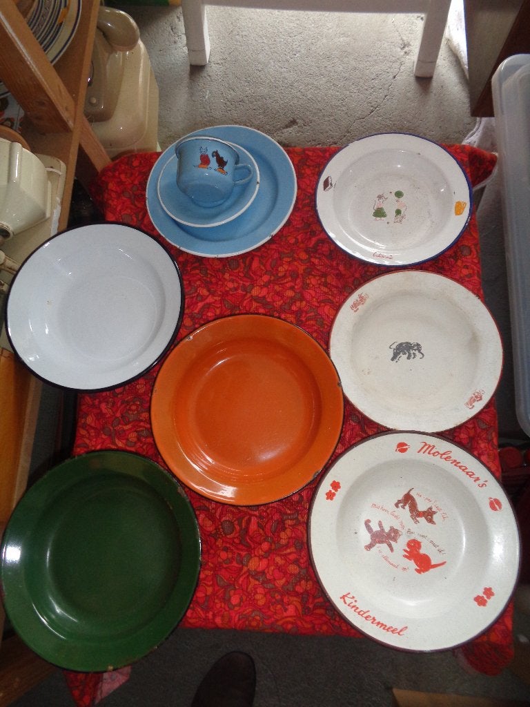 emaille, bekers/schalen/bordjes/ koffiekannen, Ophalen of Verzenden