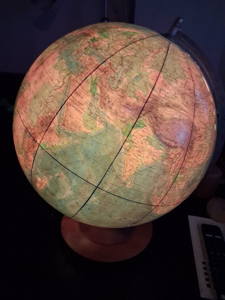 Wereldbol met verlichting, Huis en Inrichting, Overige typen, Ophalen of Verzenden, Zo goed als nieuw, Verlicht