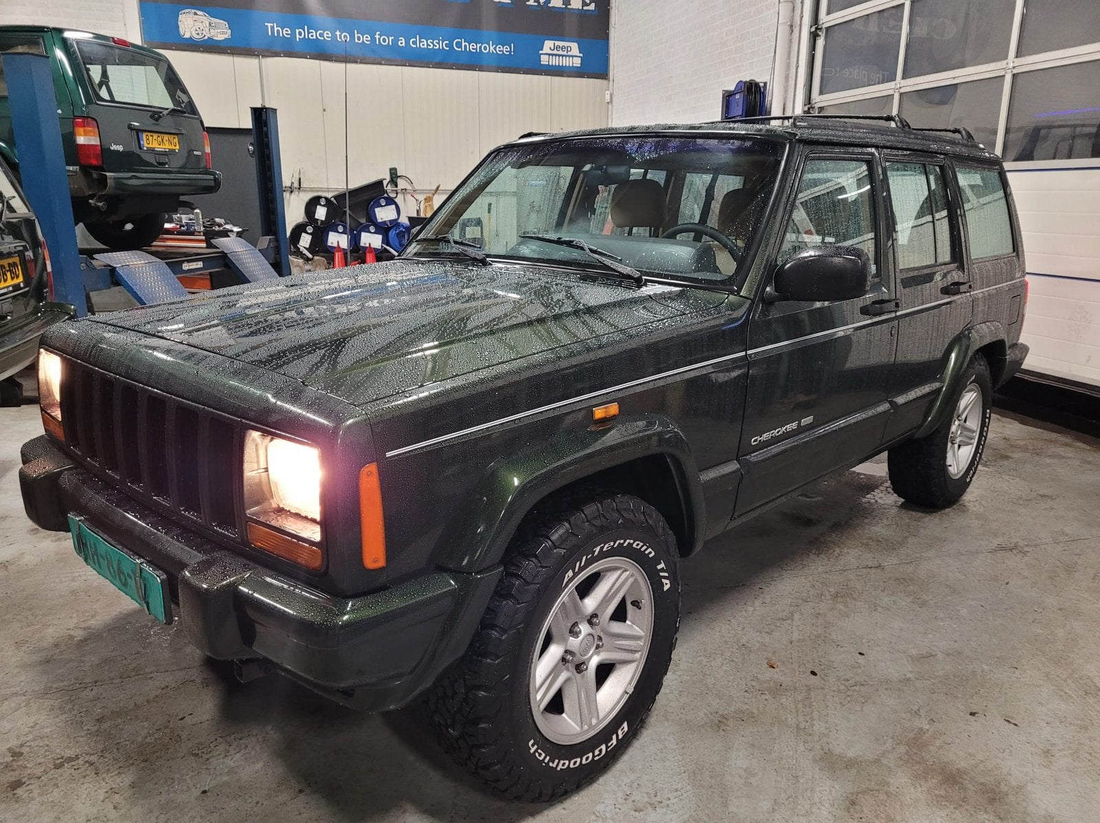 Jeep Cherokee 4.0 I AUT 4WD 1998 Groen, Automaat, Origineel Nederlands, 3960 cc, Vierwielaandrijving