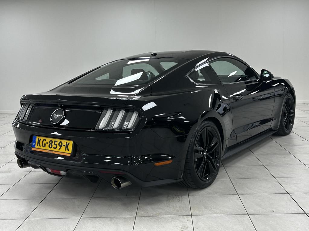 Ford Mustang Fastback 2.3 EcoBoost NAVIGATIE | ACHTERUITRIJC, Auto's, Achterwielaandrijving, Gebruikt, Met garantie (alle), 4 stoelen