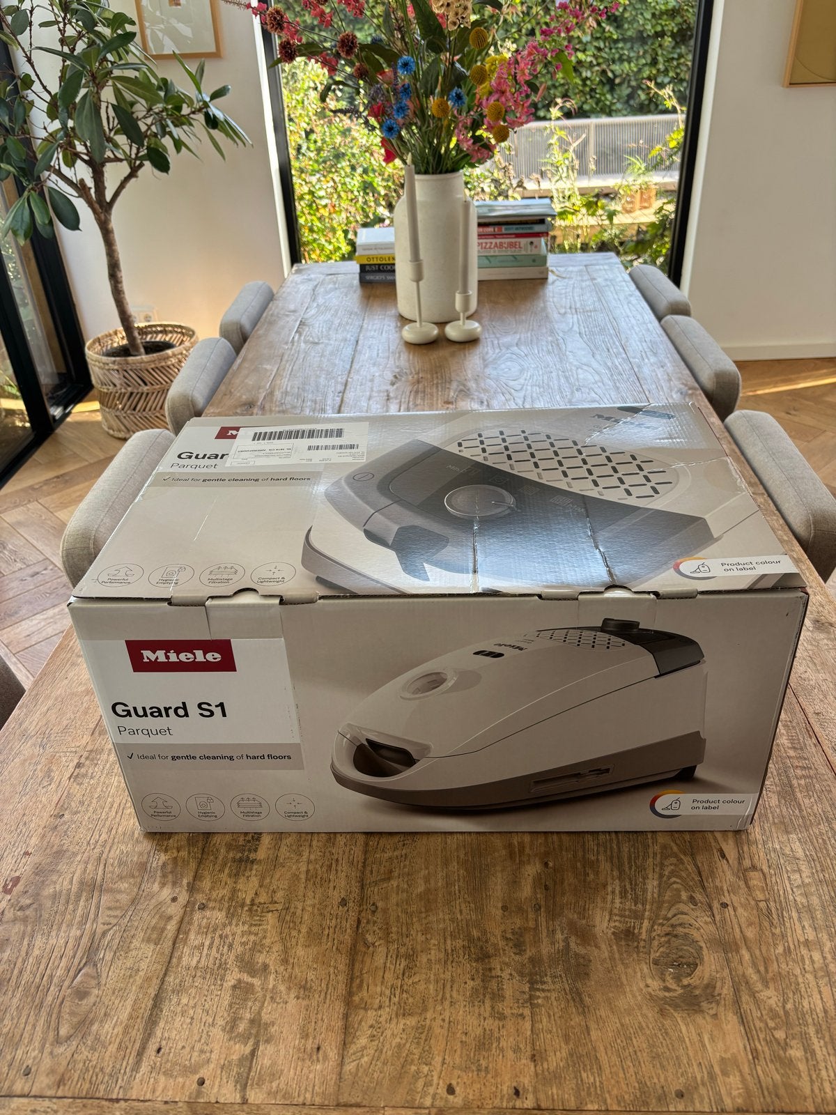 Miele Guard S1 Parquet stofzuiger - Nieuw in doos, Ophalen, Nieuw, Miele, Sledestofzuiger