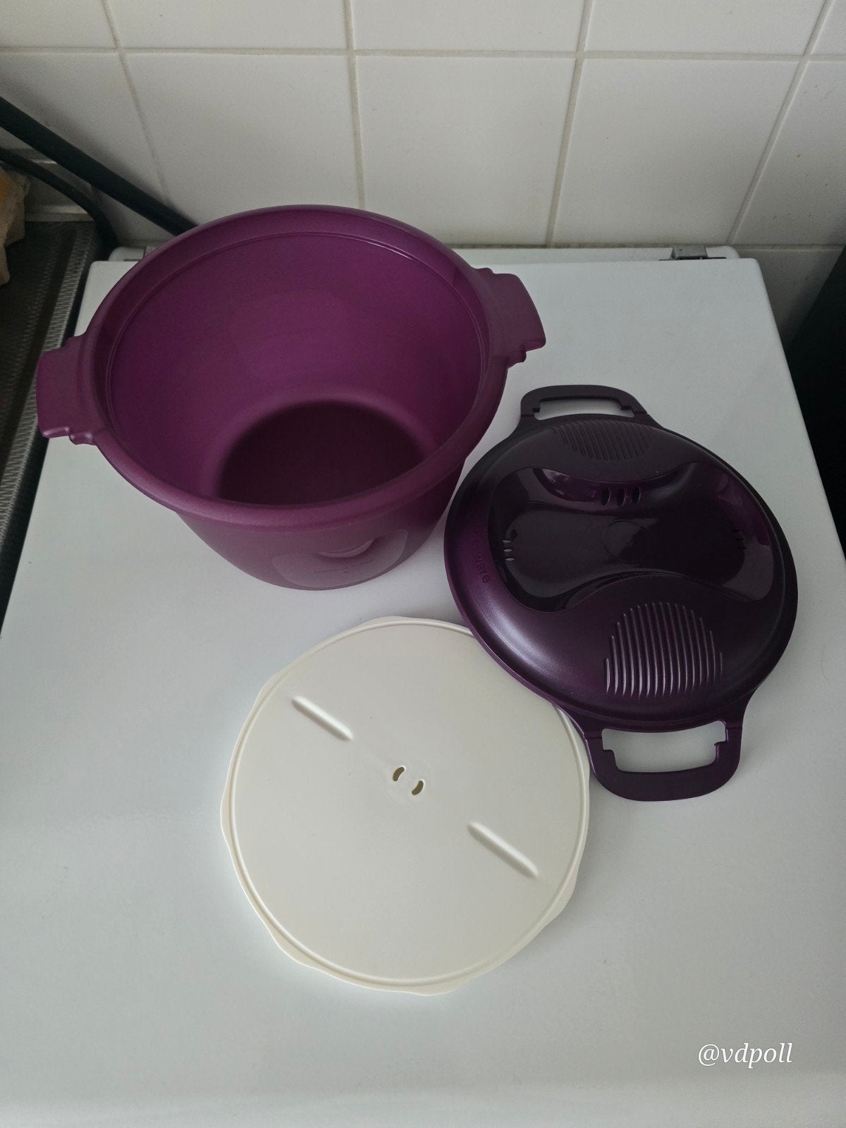 Tupperware Microwave Rice Maker - Paars, Bewaardoos, Paars, Met deksel, Ophalen of Verzenden