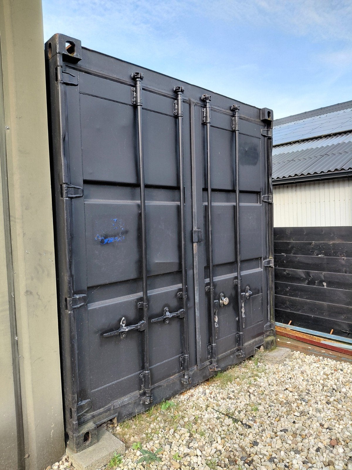 Strakke Zwarte 20ft Zeecontainer - 6 Meter Opslag, Ophalen