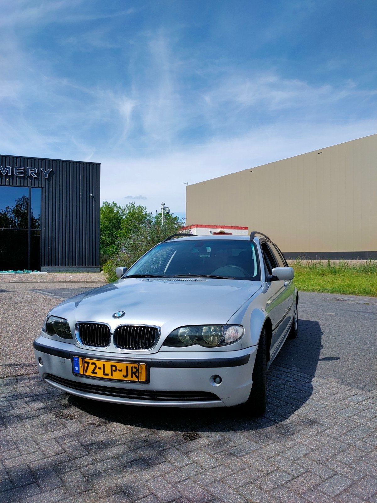 BMW E46 316i Touring | Nieuwe APK | Distributieketting verva, Auto's, BMW, Parkeersensor, 1250 kg, Zwart, 4 cilinders
