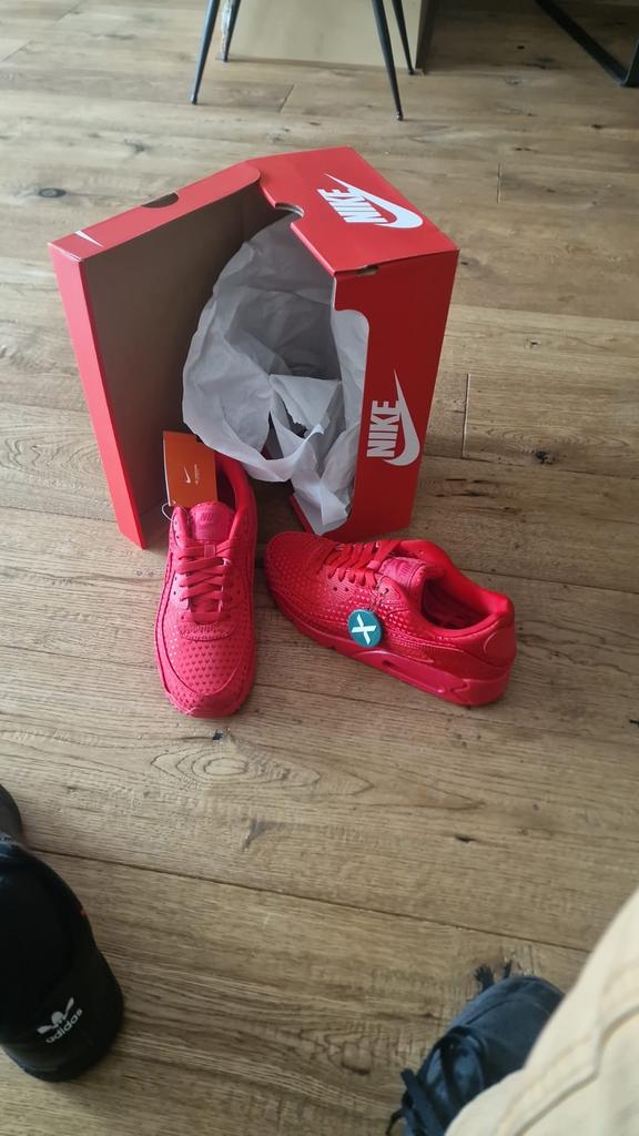 Nike Air Max 90 Valentines Day Red - Maat 42,5 - Nieuw!, Kleding | Dames, Schoenen, Ophalen of Verzenden, Nieuw, Rood, Sneakers of Gympen