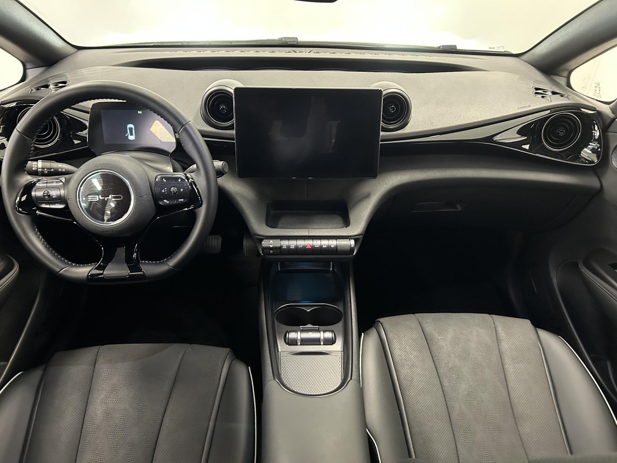 BYD DOLPHIN Comfort 60.4 kWh | SOH 98% | 360º camera | LED, Auto's, BYD, Dolphin, Gebruikt, Grijs, 204 pk