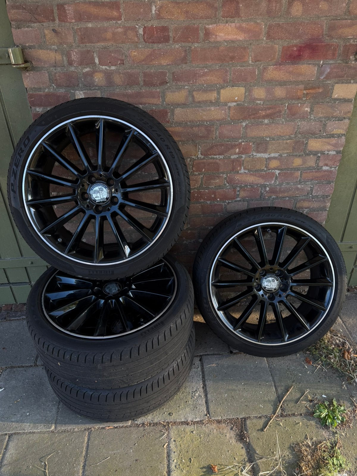 Originele Mercedes AMG Multispaak 19 inch velgen met banden, Auto-onderdelen, Gebruikt, Banden en Velgen, Personenwagen, Ophalen