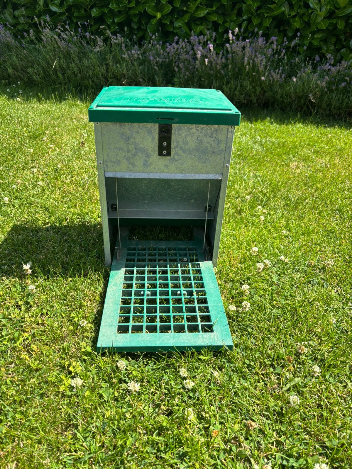 Feed o maric automatische voederbak, Dieren en Toebehoren, Ophalen, Zo goed als nieuw, Drinken en Voederen