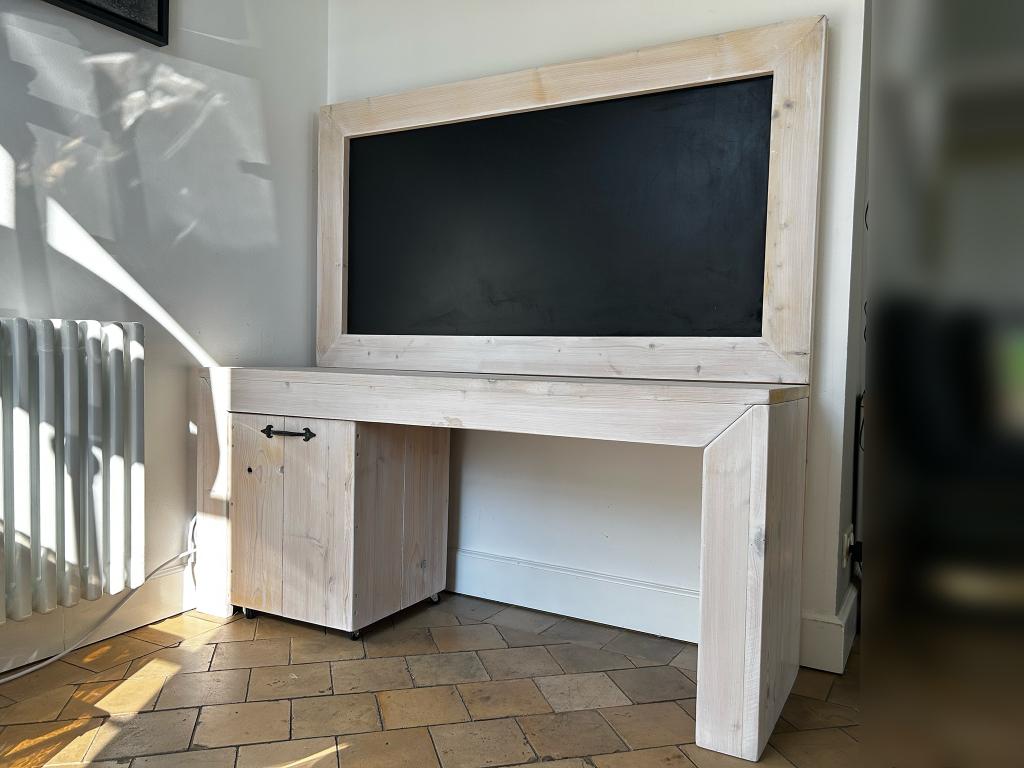 Steigerhout speelburo voor kinderen, Ophalen, Zo goed als nieuw, Tafel(s)