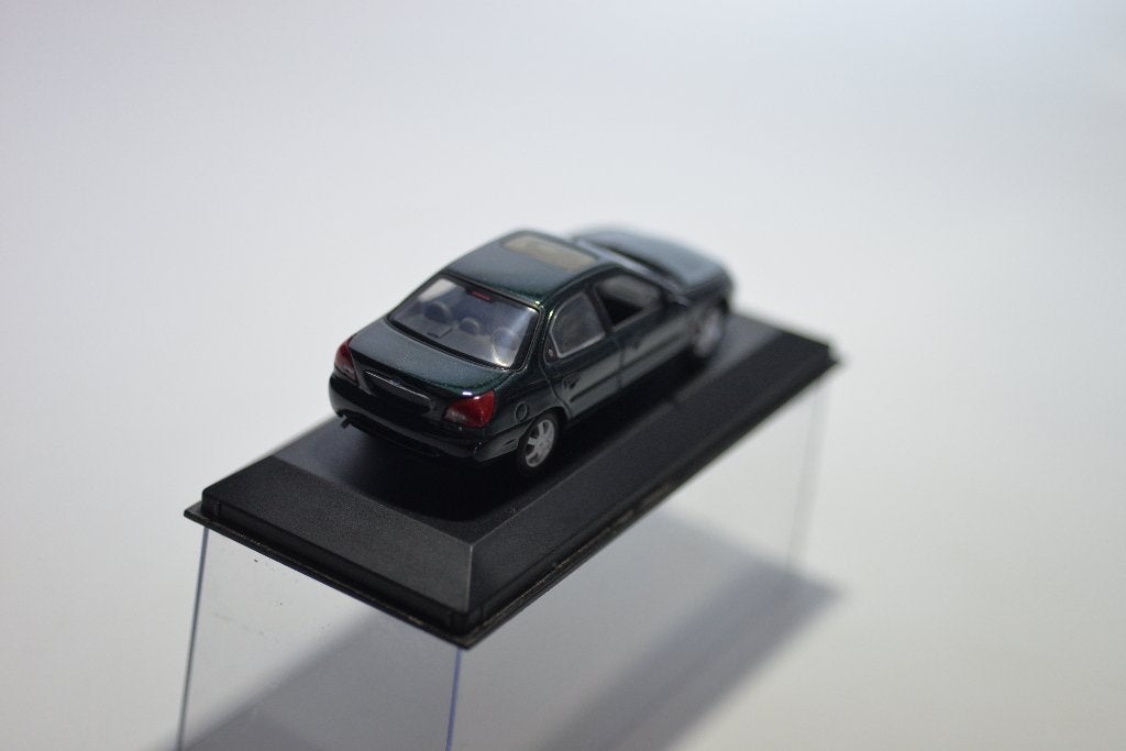 Minichamps Ford Mondeo Mk.1 donker groen, Hobby en Vrije tijd, Minichamps, -, Ophalen of Verzenden, Zo goed als nieuw