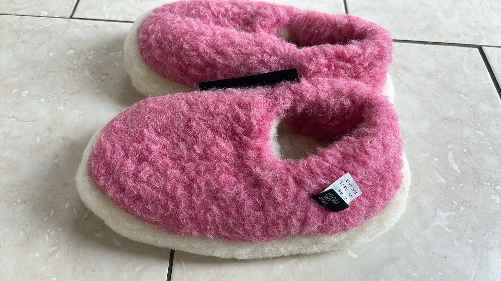 Nieuwe Roze Wollen Sloffen - Rue du Wool - Maat 37/38, Ophalen of Verzenden, Nieuw, Roze, Pantoffels of Sloffen