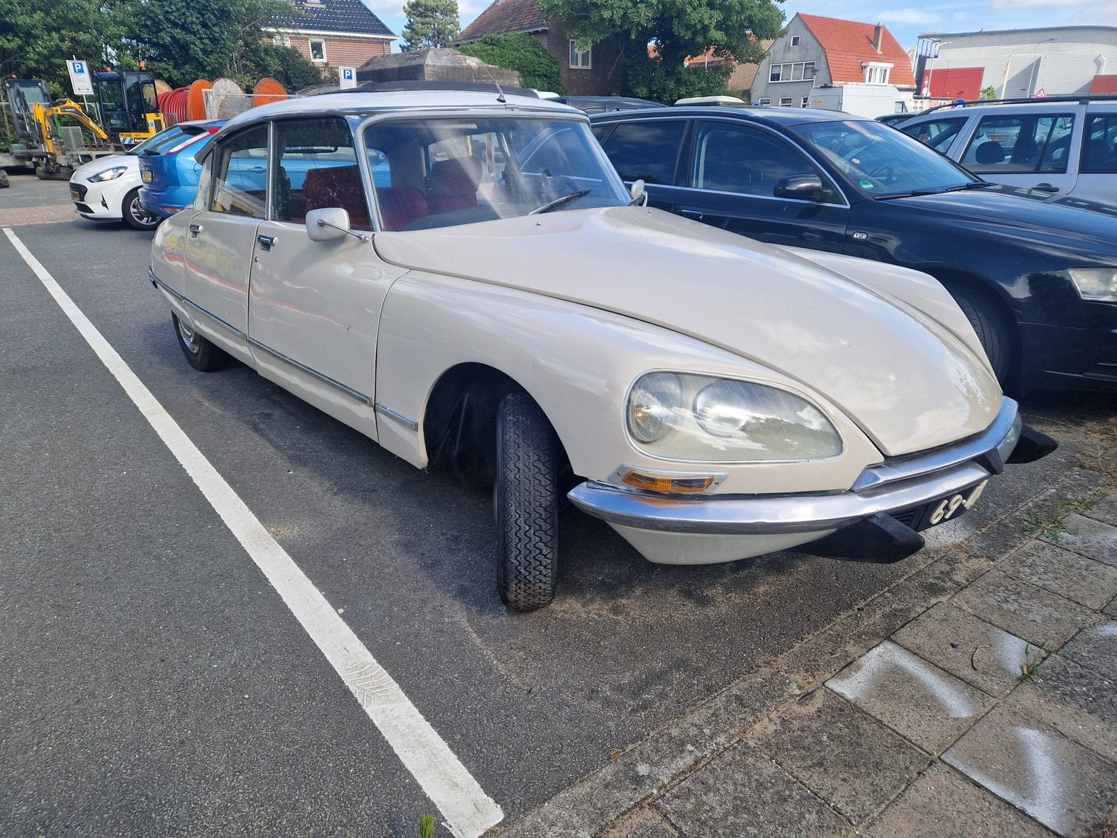 uniek originele nl citroen ds 2100 5-bak super 5 uit 1973, Auto's, Oldtimers, Voorwielaandrijving, Citroën, Beige, Overige kleuren