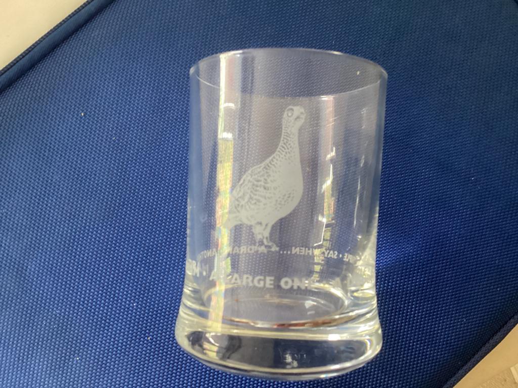 Whiskey glas // Fazant gezandstraald, Antiek en Kunst, Ophalen of Verzenden